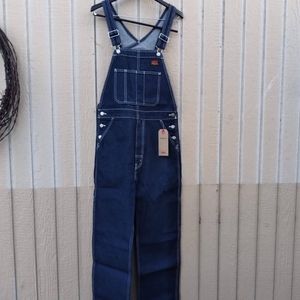BNWT LEVIS STRAIGHT LEG OVERALLS